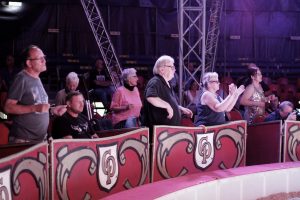 The Servants und ihre Liebe zu Rock'n Roll im Circuszelt 6