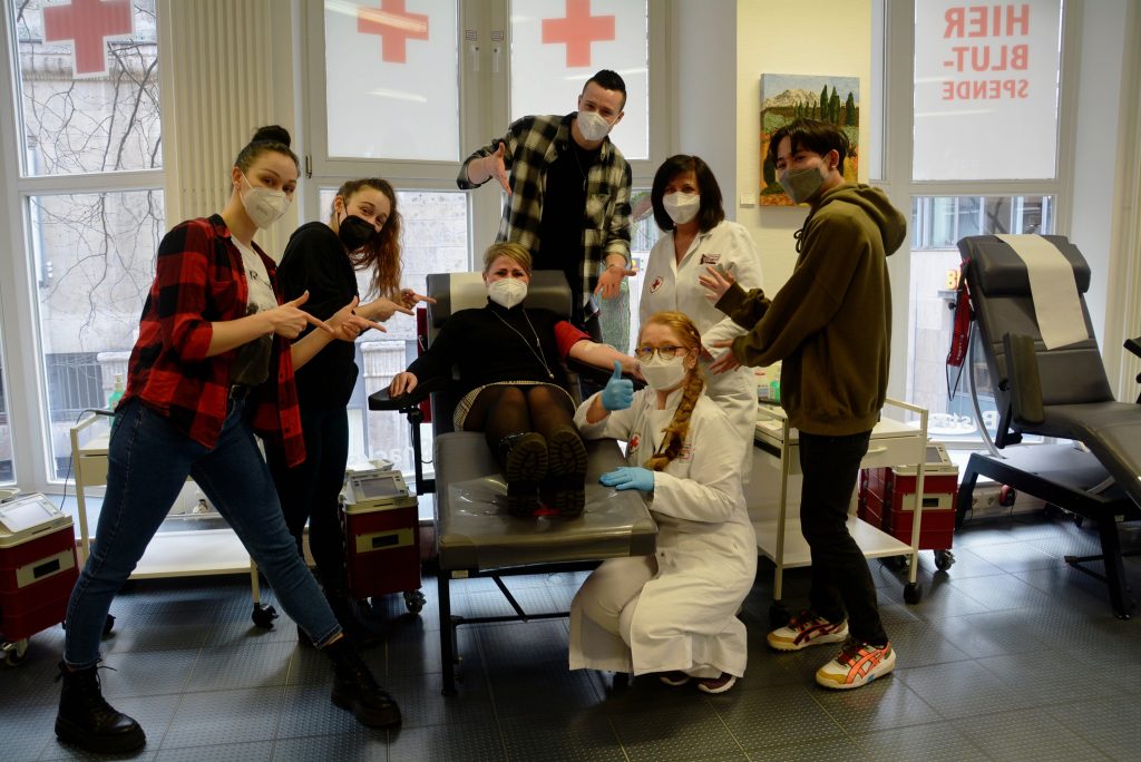 GOP-Artisten besuchten Essener Blutspendezentrum 2
